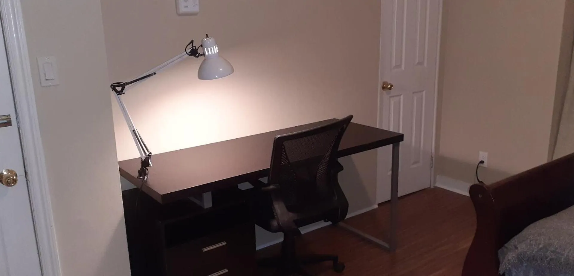 Apartment Downtown Retreat-Spacious Rooms With Shared Kitchen & Bath Toronto Canada